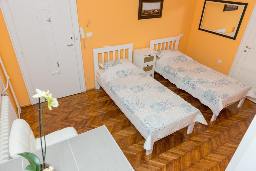 Apartments Girasole Novi Sad Room photo